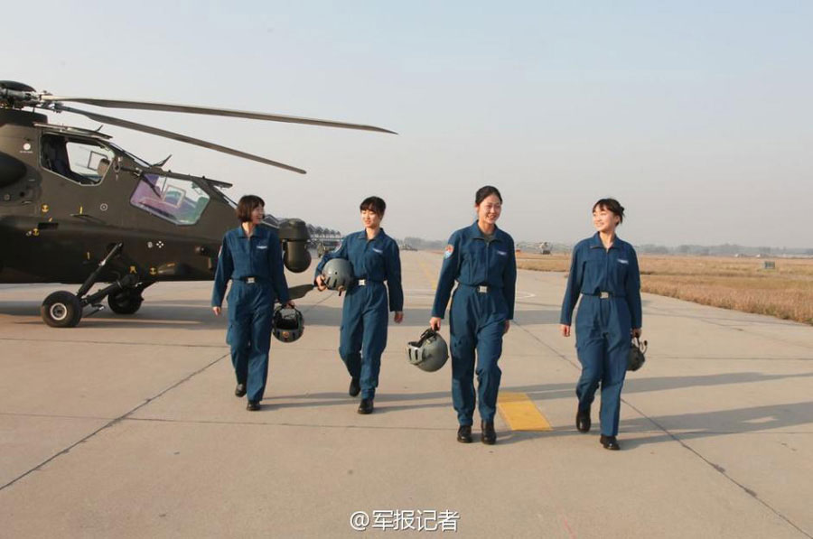 Las primeras pilotos chinas de helicópteros de combate están listas para la acción 