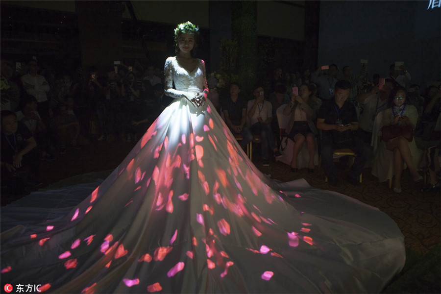 ¿Quieres celebrar tu boda ideal? Prueba con los hologramas 4D