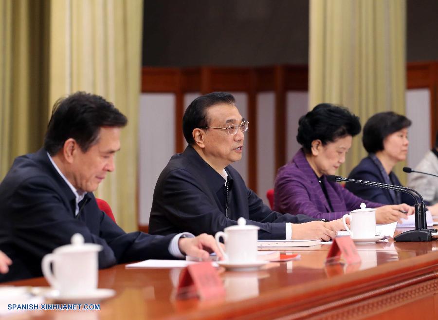 PM chino pide implementar política de igualdad de género y desarrollar educación infantil