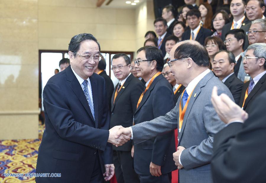 Máximo asesor político chino pide más intercambios de medios de comunicación de Estrecho de Taiwan