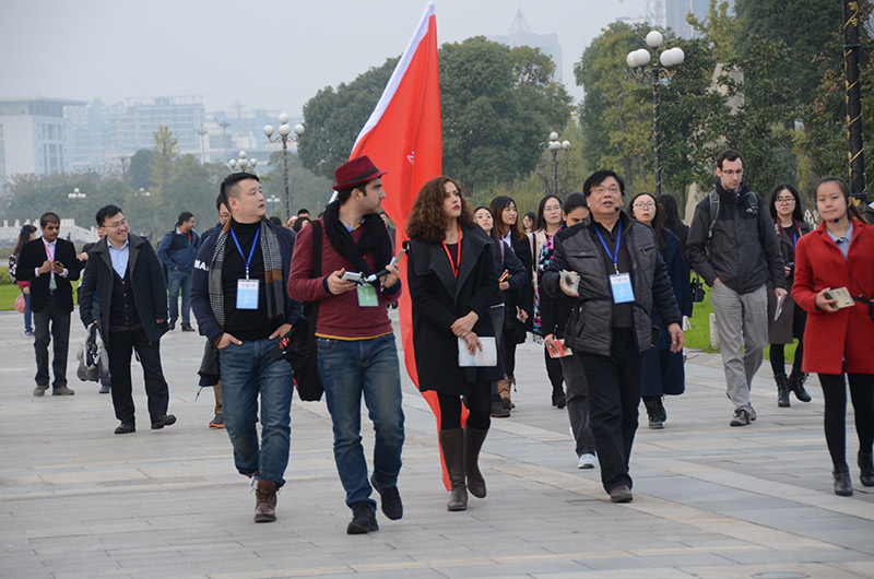 Periodistas extranjeros visitan Fuzhou, ciudad cultural de Jiangxi