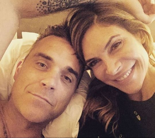 La mujer de Robbie Williams le hace una dura confesión sexual en TV