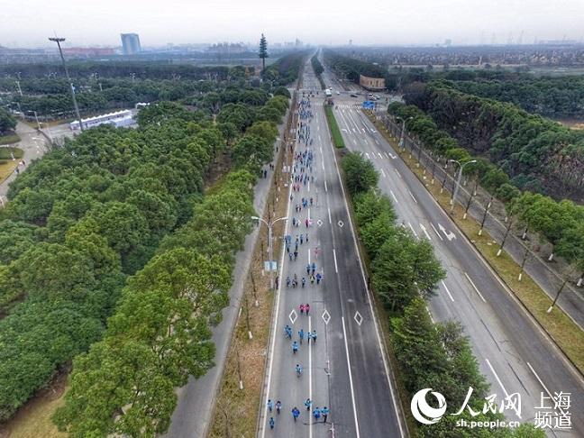 Pueblo en Línea convoca una excursión de 100 mil internautas en 40 ciudades para celebrar el Año Nuevo y su XX aniversario------la ciudad de Shanghai