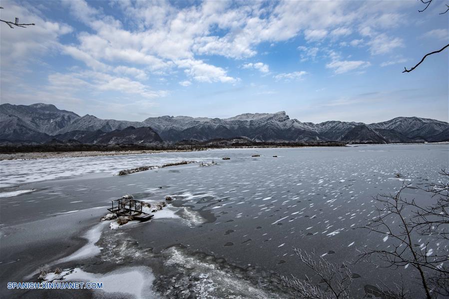 Hubei: Paisaje del parque nacional del humedal del Lago Dajiu en Shennongjia