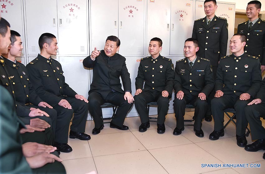 Presidente chino pide esfuerzos continuados para construir ejército fuerte