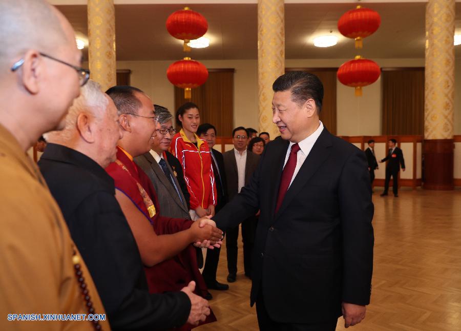 Líderes chinos felicitan Fiesta de Primavera a todo el pueblo chino