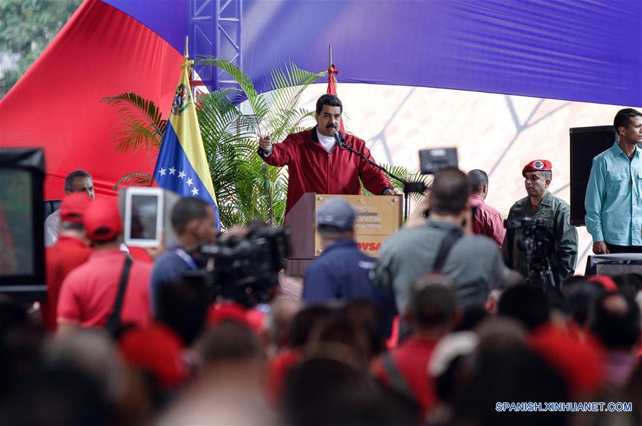 Presidente venezolano exige transformación en petrolera estatal