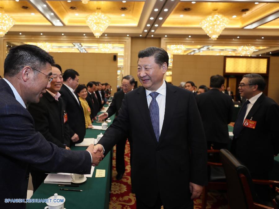 Xi pide a intelectuales contribuir más a la nación
