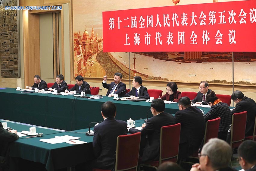 El presidente de China, Xi Jinping, afirmó hoy que China continuará la política de apertura en todos los aspectos, y que seguirá liberalizando y facilitando el comercio y la inversión.