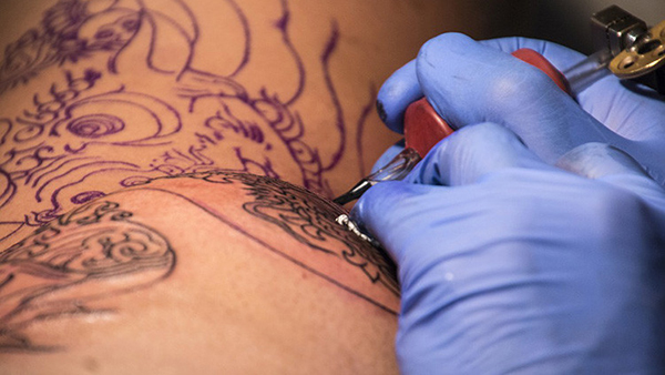 El tatuaje ayudará a los damnificados del desastre natural que azota a Perú
