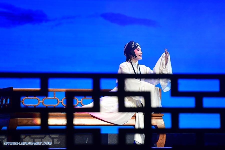 El clásico del teatro chino "El Pabellón de las Peonías", ahora en español