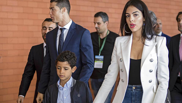 La novia de Cristiano Ronaldo vuelve a perder su trabajo