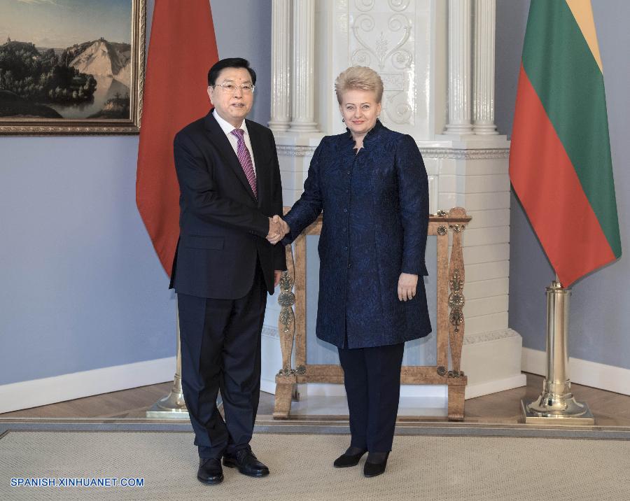 China y Lituania acuerdan construir lazos más fuertes