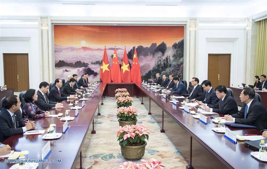 Primer ministro chino se reúne con presidente vietnamita