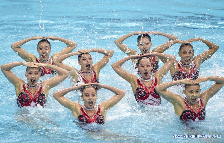 Competencia de natación sincronizada en China