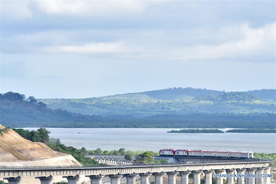 Nuevo tren construido por China impulsará turismo costero de Kenia 3