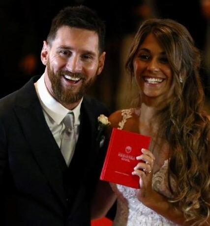 Messi agradece acompañamiento en su boda