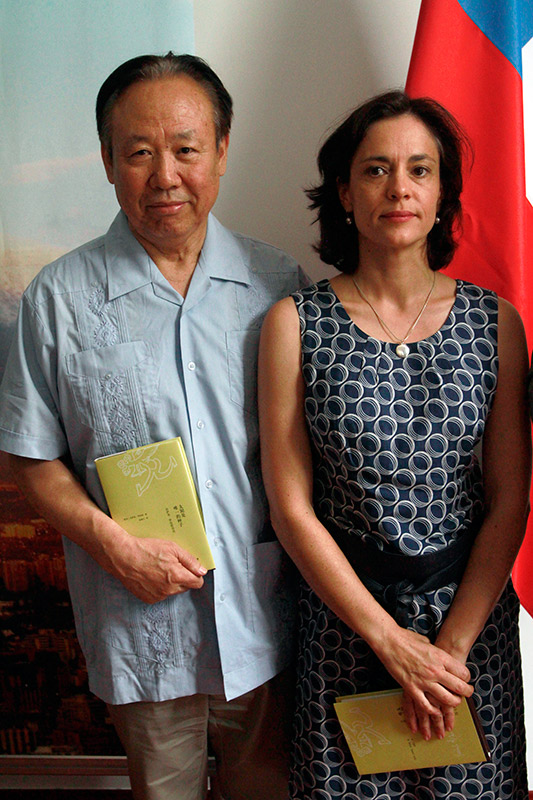 China publica al poeta chileno Gonzalo Rojas en el centenario de su natalicio