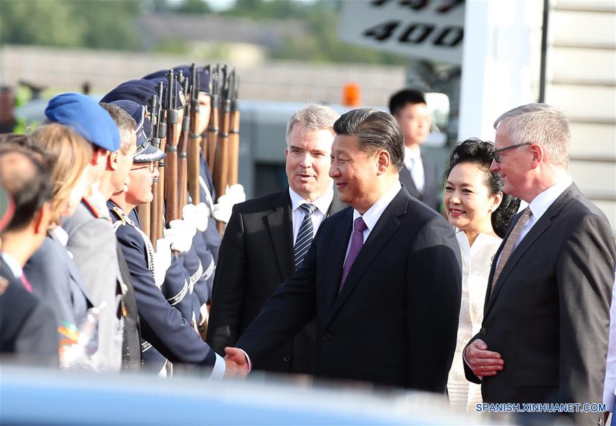 Presidente Xi llega a Berlín para realizar visita de Estado a Alemania