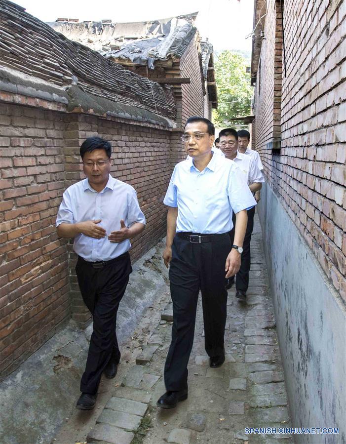 Primer ministro pide más esfuerzos para promover desarrollo económico en oeste de China