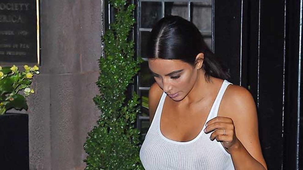 Kim Kardashian se une a la tendencia de no llevar sujetador