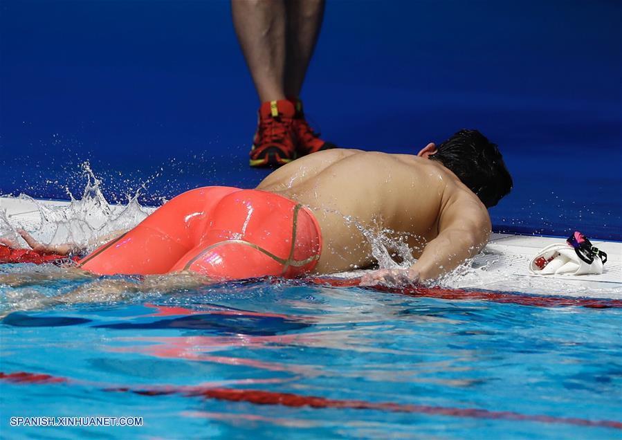 Sun Yang de China obtiene primer título en 200m estilo libre en Campeonato Mundial