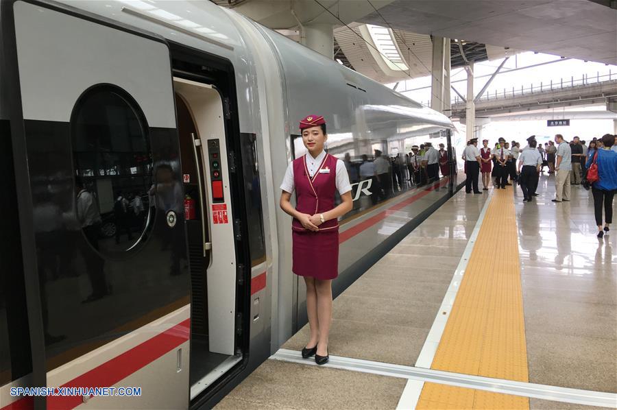 China inicia pruebas para restablecer velocidad de 350 km/h en tren bala Beijing-Shanghai