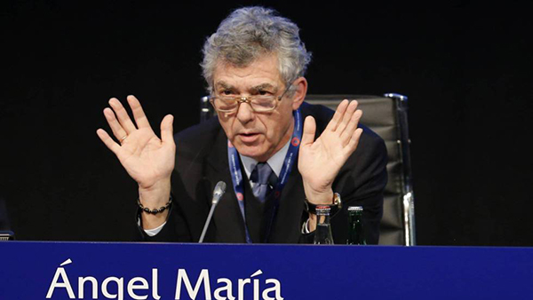 Villar dimite como vicepresidente de UEFA y FIFA