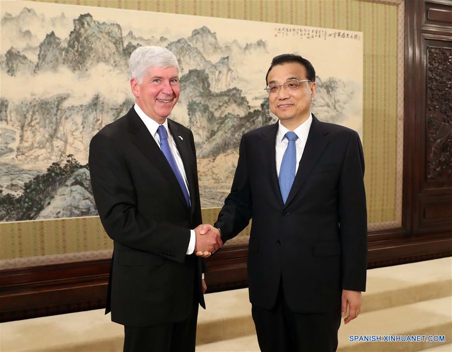 Primer ministro chino apoya cooperación entre provincias y estados de China y EEUU