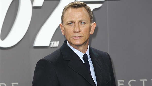 Daniel Craig será James Bond en las dos nuevas entregas de la saga