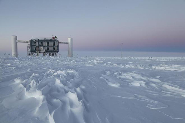 Científicos encuentran un bizcocho de fruta de hace 106 años en la Antártida