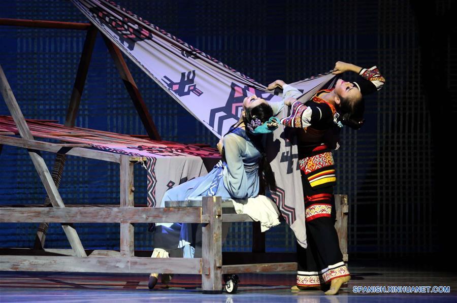 La danza "Huang Daopo" en el Gran Teatro de Liaoning en Shenyang