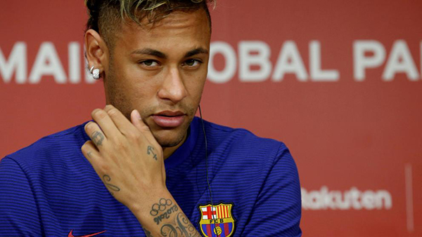 Neymar demanda al Barça ante la FIFA