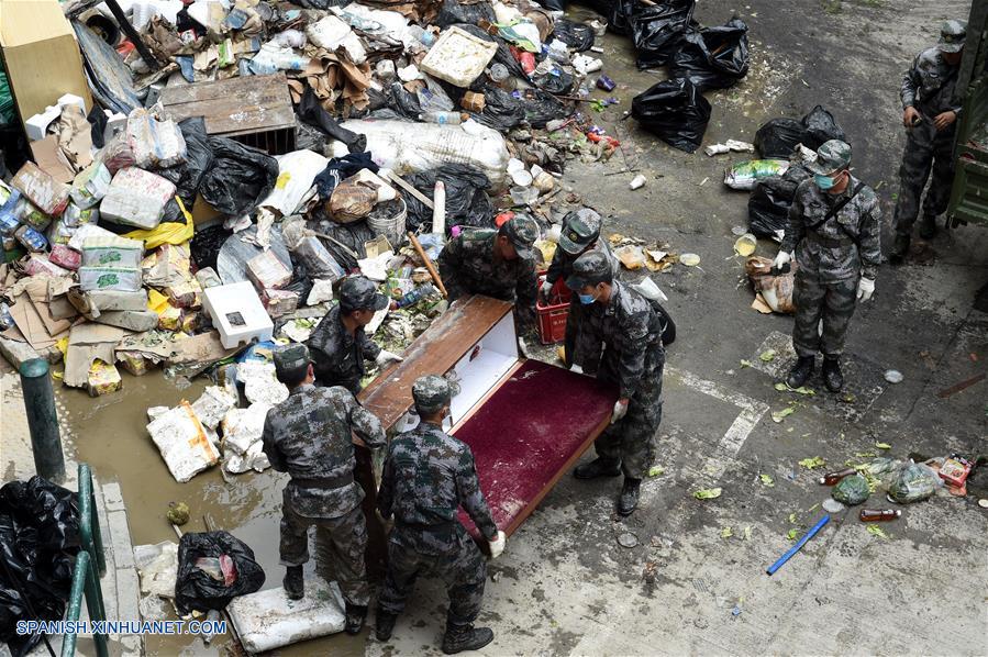 Movilizan tropas de EPL de guarnición de Macao para ayudar tras tifón Hato