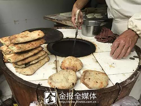 Un hombre de Zhejiang compra siete casas vendiendo tortas ocho años