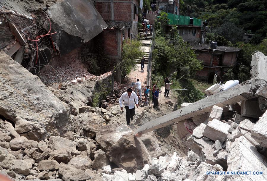 Suman 108 los muertos por terremoto en México