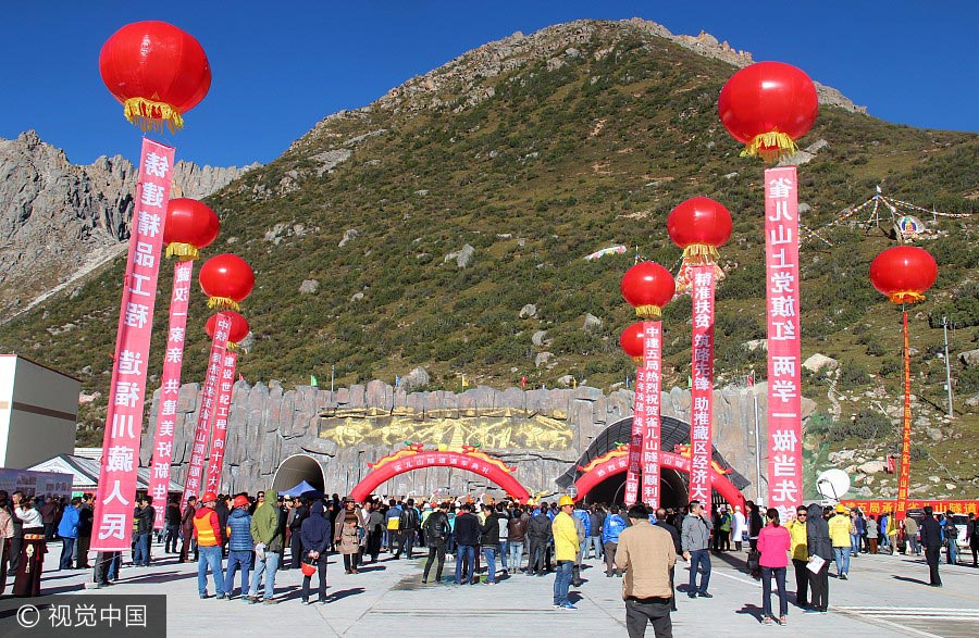 China inaugura túnel de carretera más alto del mundo