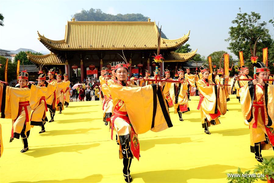 Celebran ceremonias en China por el 568 aniversario del natalicio de Confucio