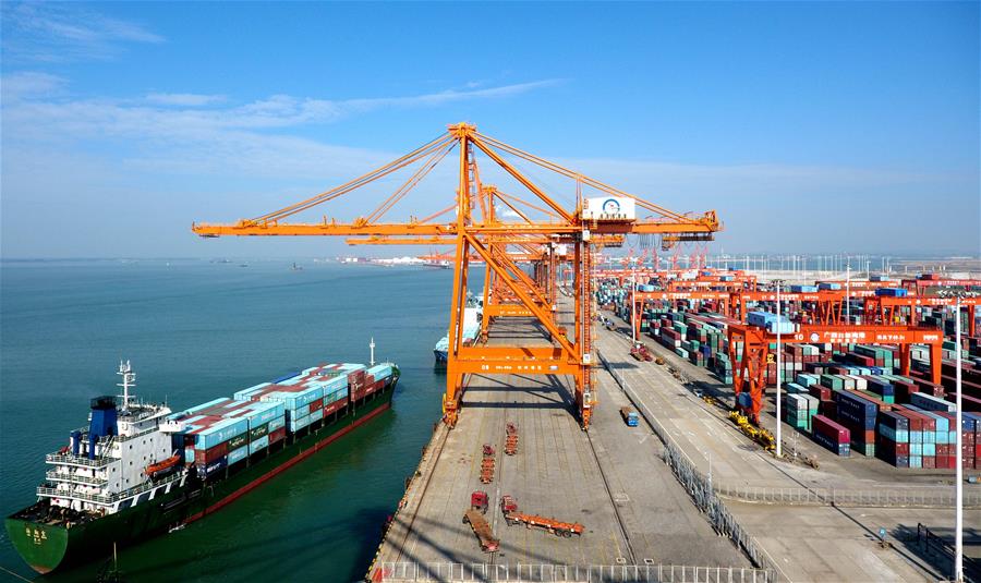 Comercio de mercancías de China sube 16,6 por ciento de enero a septiembre