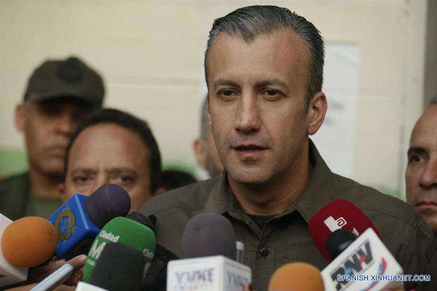 Autoridad venezolana anuncia 95% de mesas electorales abiertas "sin novedad"