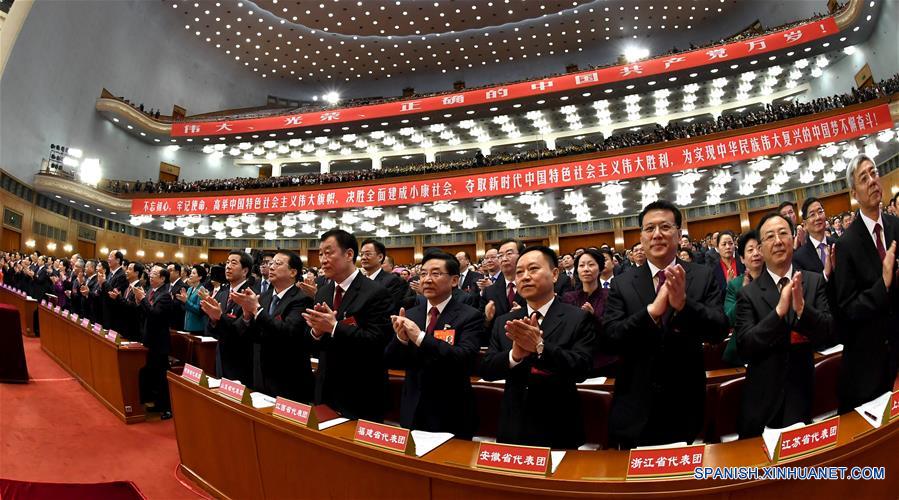 El Partido Comunista de China (PCCh) inaugura el XIX Congreso Nacional en el Gran Palacio del Pueblo, en Beijing, capital de China, el 18 de octubre de 2017. (Xinhua/Rao Aimin)