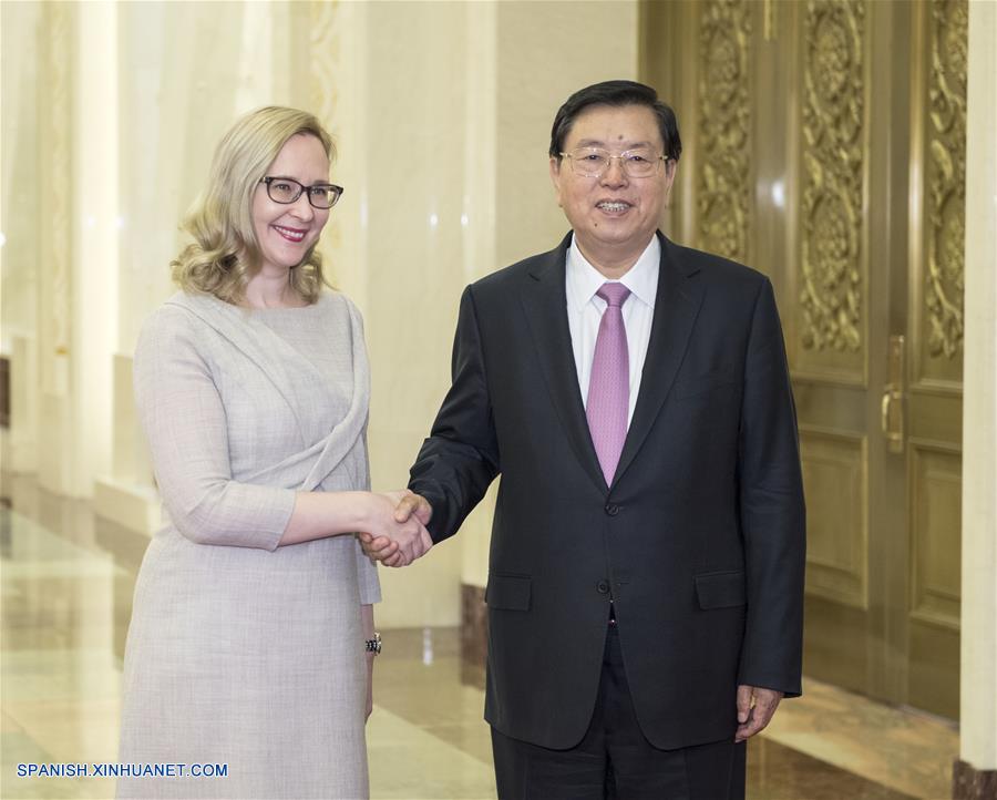 China y Finlandia acuerdan promover más lazos bilaterales