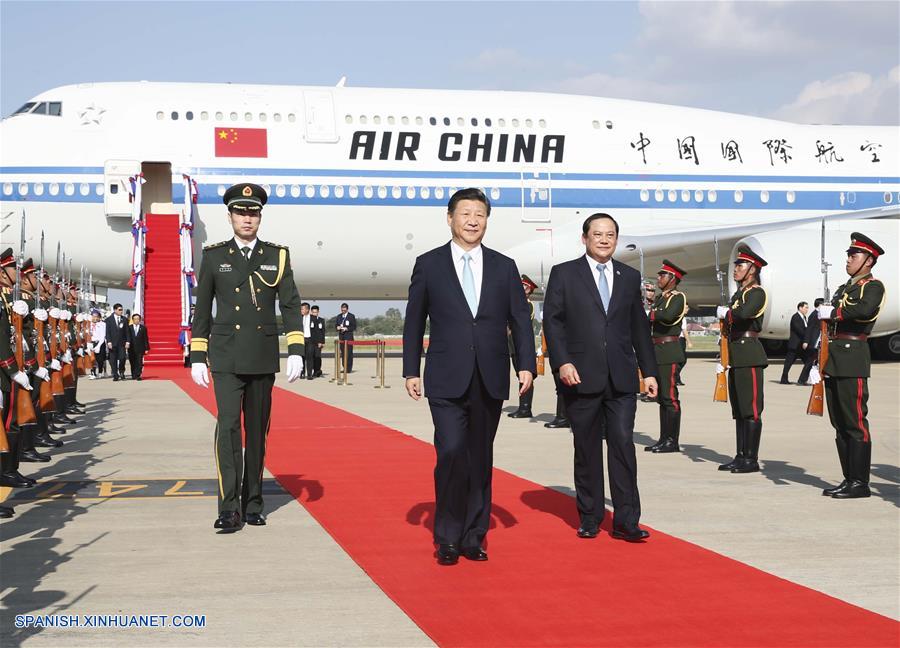 Presidente chino llega a Laos en visita de Estado