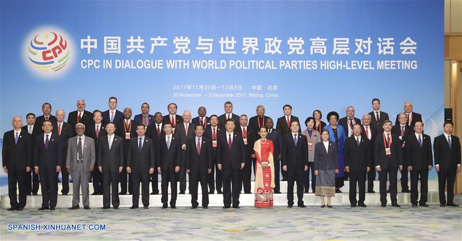 Xi pronuncia discurso en diálogo mundial de partidos políticos