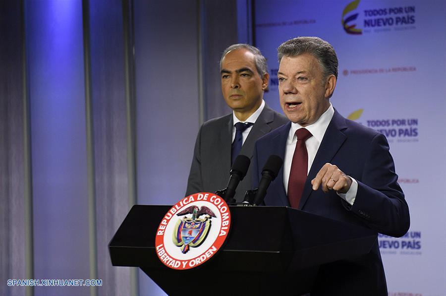 Santos ordena regreso de jefe de mesa de negociación con ELN tras atentados