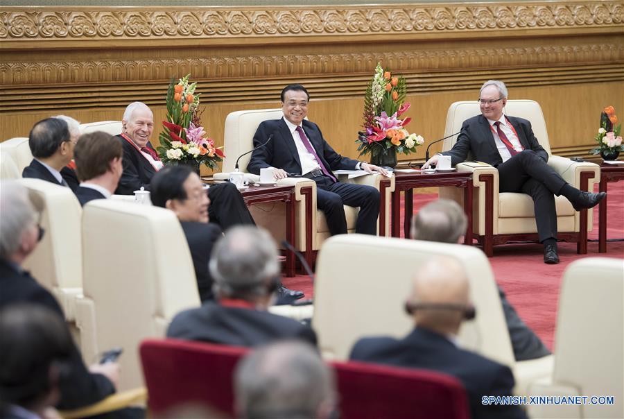 PM chino reafirma compromiso con política de reforma y apertura