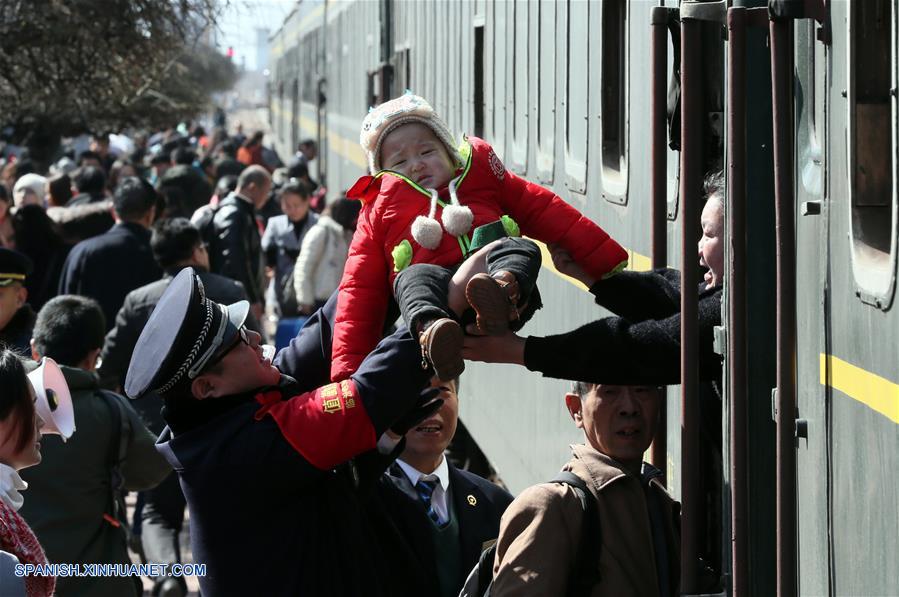 Crece de manera impresionante número de pasajeros en año nuevo lunar de China