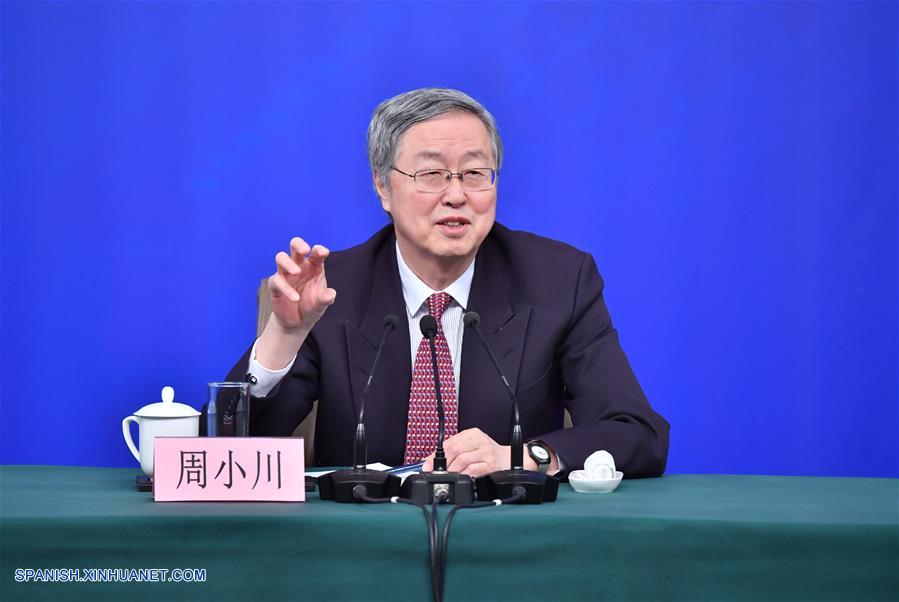China posiblemente reducirá dependencia de apoyo amplio de capital para crecer, apunta gobernador de banco central