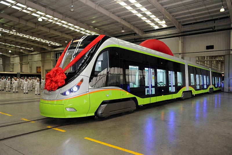 El 28 de julio de 2017, un autobús eléctrico automático fue probado en las calles de Foshan, provincia de Guangdong. Se trata, supuestamente, del primer autobús eléctrico sin conductor probado en todo el mundo. Foto: Pueblo en Línea