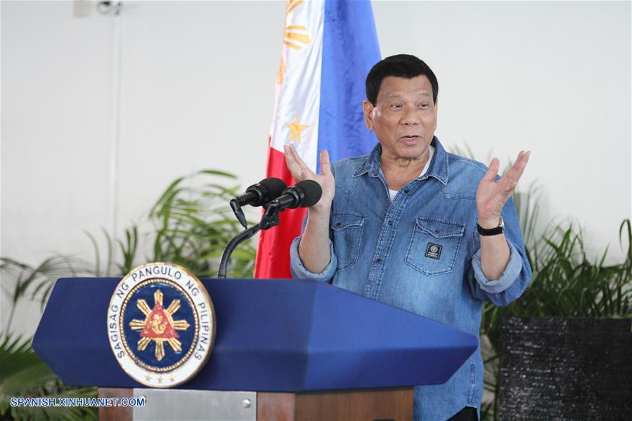 Duterte cree que lazos chino-filipinos florecerán en los próximos meses